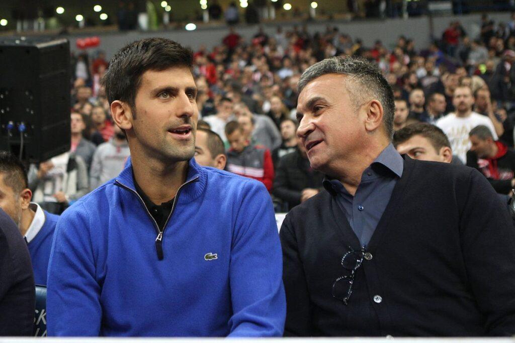 Novak Djokovic onthult deal van spraakmakende vader met criminelen: 'Hij klemde zijn tanden op elkaar'