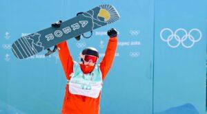 Nederlandse topsnowboarder (25) verloor plotseling zijn zus (27): 'Tranen liepen over m'n wangen'