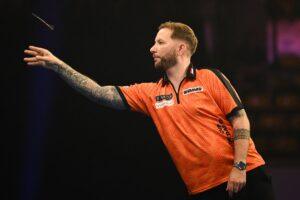 'Briljante' Nederlandse topdarters overladen elkaar met complimenten: 'Kijk hoe hij speelt!'