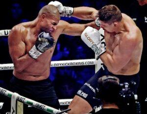 ‘Big Sexy’ wint van goede vriend in Ahoy, later Rico Verhoeven voor 14de wereldtitel