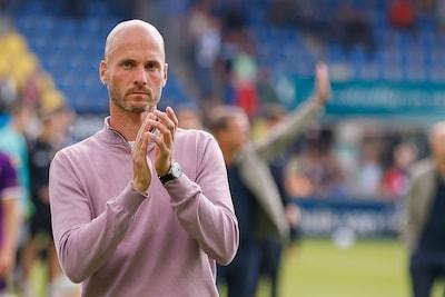 Go Ahead raakt succescoach kwijt aan Bundesliga-club en presenteert opvolger: ‘Voldoende ontwikkelpunten’
