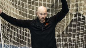 Handballer Ravensbergen scheurt opnieuw kruisband en mist vrijwel zeker EK in 2026