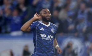 Voormalig FC Utrecht-spits onder vuur na 'afschuwelijke' daad: 'Kippenvel voor elke liefhebber'