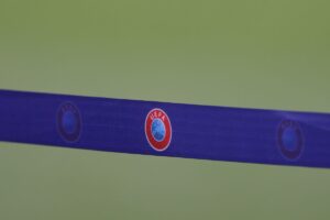 Discussie over machtsstrijd tussen UEFA en FIFA: 'Dan schiet je er nog niks mee op'