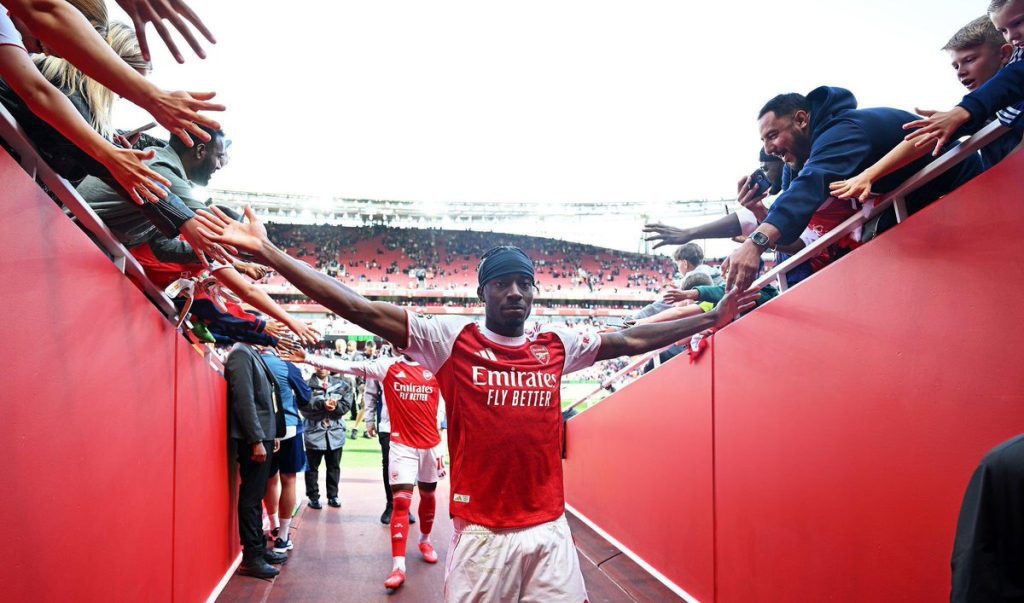 Arsenal domineert Nottingham Forest in overtuigende thuiszege