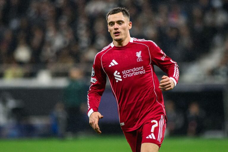 Liverpool struikelt op Anfield: Burnley sleept punt uit het vuur